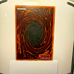 Yu-Gi-Oh! Blue Eyes White Dragon SDK-001 1st Edition - Image 2