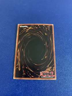 Yugioh Dark Magician SDY-006 Lightly Played Ultra Rare - Image 2