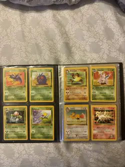 1999 Pokemon 4 Pocket Trading Card Game Collector's Album w 112 Cards 742818083201 - Image 4