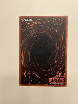 Blue-Eyes White Dragon SDK-001 Ultra Rare MP Yugioh - Image 2