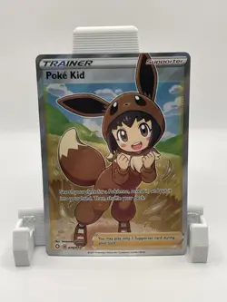 Pokemon Poke Kid Trainer Ultra Rare 070/072 Shining Fates Holo Card 2021 - Image 1