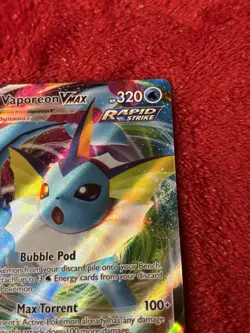 Vaporeon VMAX 030/203 SWSH07: Evolving Skies Holo Pokemon Card Near Mint - Image 3