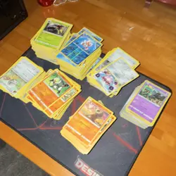 Pokemon TCG 600 Card Lot - Mixed Pokemon Cards - Standard Size - English - Image 1