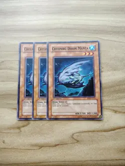 Yu-Gi-Oh! - Creeping Doom Manta 3X - Complete Playset - Image 1