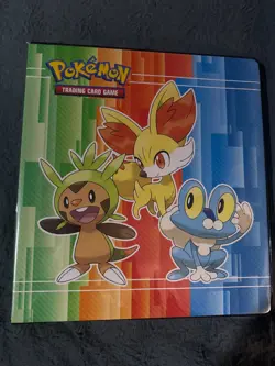 pokemon binder + random collection. 48 cards (some repeats) + 17 trainer cards - Image 1