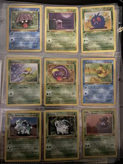 Ungraded,1st edition Pokemon cards - Image 1