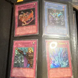 Konami Yu-Gi-Oh! TCG Binder Collection 160 cards and binder - Image 1
