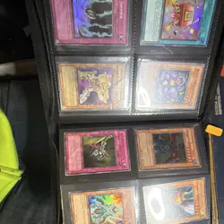 Konami Yu-Gi-Oh! TCG Binder Collection 160 cards and binder - Image 2