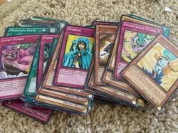 113 Yu-Gi-Oh! Cards Includes Blue Eyes White Dragon And Dark Magician Girl - Image 1