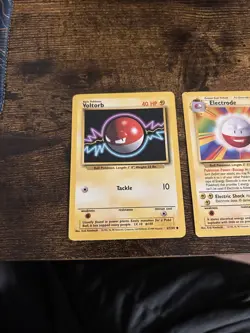 Pokemon TCG Vintage Card Lot Voltorb 67/102 Electrode 21/102 & 18/64 WOTC 1999 - Image 4