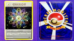 Rainbow Energy | Team Rocket 1997 Pokemon Card Japanese Holo WOTC Old Back | DMG - Image 3