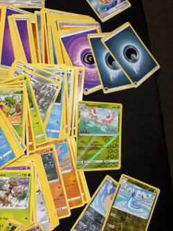 Pokemon Cards Lot W. Holos 190+ Cards - Image 5