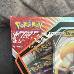 Pokemon TCG - Dragonite V Box Factory Sealed New - Includes Evolving Skies - Image 2