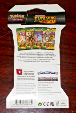Pokemon TCG: Sword & Shield - Evolving Skies Sleeved Single Booster Pack new 820650808784 - Image 2