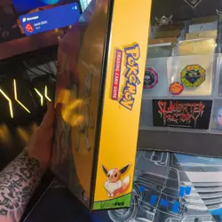 Vintage 1999 Pokemon Trading Card Game 3-ring binder.with pouches - Image 4