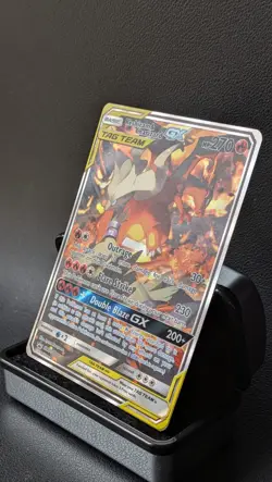 Pokemon TCG Reshiram Charizard GX Black Star SM201 LP-NM - Image 2