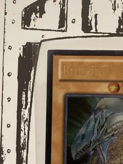 Yu-Gi-Oh! Blue-Eyes White Dragon (1st Edition) (YSKR-EN001) Ultimate Rare NM - Image 3