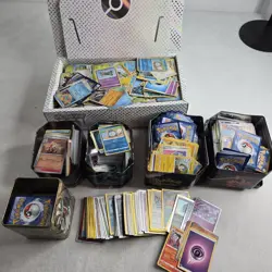 HUGE POKEMON COLLECTION RARES! UNCOMMONS! COMMONS! LOT GREAT CARDS BULK!! - Image 1