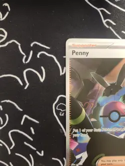 Pokemon TCG Penny Paldean Fates Trainer Holo Card 239/091 Illustration Rare - Image 3