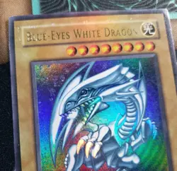 Yugioh! 2002 Blue Eyes White Dragon SDK-001 1st Edition Ultra Rare ORIGINAL - Image 4