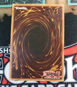 Yugioh! 2002 Blue Eyes White Dragon SDK-001 1st Edition Ultra Rare ORIGINAL - Image 5