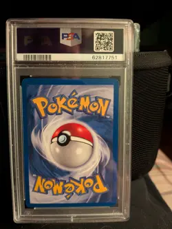 2000 POKEMON TEAM ROCKET PSA 9 DARK MACHAMP HOLO #10 - Image 2