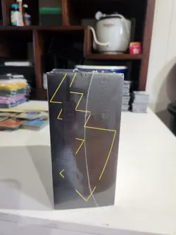 (Sealed) Pokemon: Celebrations - Elite Trainer Box (25th Anniversary) Unopened 820650809439 - Image 5