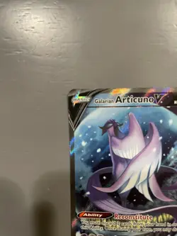Galarian Articuno V 170/198 Swsh06: Chilling Reign - Alternate Full Art Pokemon - Image 2