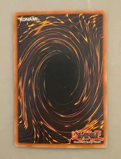 Yu-Gi-Oh! TCG - Dark Magician SYE-001 Unlimited Super Rare Holo LP - Image 3