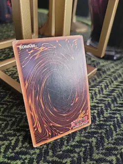 Yu-Gi-Oh Dark Magician BPT-001 Reverse Foil Misprint - Image 2