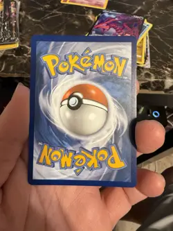 Salamence V 143/189 Darkness Ablaze- NM Ultra Rare Full Art Pokemon Card - Image 2