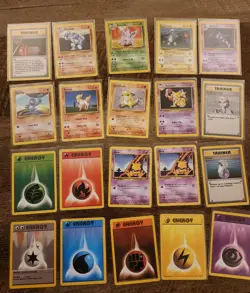 Lot Of 20 Vintage WOTC Base Set Pokemon Cards. Lp - Image 1