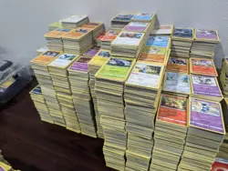 Pokemon TCG Cards - Bulk Lot of 1000 Commons Uncommons (No Energy) No Trainer - Image 1