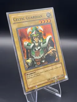 Yu-Gi-Oh! TCG Celtic Guardian LOB-007 Super Rare LP - Image 2