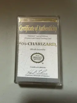 VINTAGE NINTENDO CHARIZARD LIMITED EDITION 23K GOLD PLATED TRADING CARD - Image 2