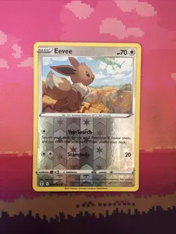 Pokemon Card Eevee Evolving Skies Reverse Holo 125/203 Near Mint - Image 1
