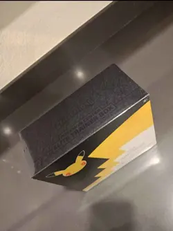 Celebrations Pokemon Center Elite Trainer Box Pokemon TCG - Image 2
