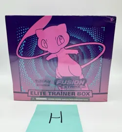 Pokemon TCG: Sword & Shield Fusion Strike Elite Trainer Box 820650809330 - Image 2