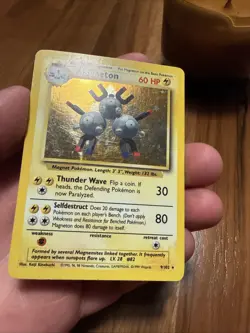 Pokemon TCG Magneton Holo Rare Base Set Unlimited 9/102 - Image 1