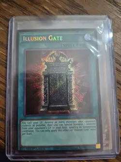 Yugioh Illusion Gate MZMU-EN023 Secret Rare 1st Edition NM - Image 1
