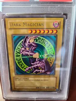 2002 Yugioh! TCG - Dark Magician - SDY-006 Unlimited - Ultra Rare Holo - Image 2
