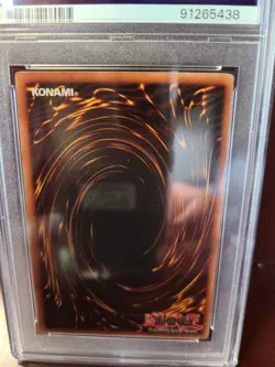 2002 Yugioh! TCG - Dark Magician - SDY-006 Unlimited - Ultra Rare Holo - Image 3