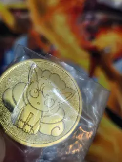 Pokemon Vulpix / Alolan Gold Metal Coin Rokon's Crystal Season Box Japanese - Image 4
