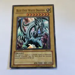 1996 TCG Unlimited BLUE-EYES WHITE DRAGON HOLO RARE #SKE-001 DMG - Image 1