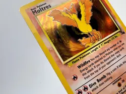 Pokemon Wotc Fossil Moltres 12/62 Holo, Heavy play, Crease - Image 4
