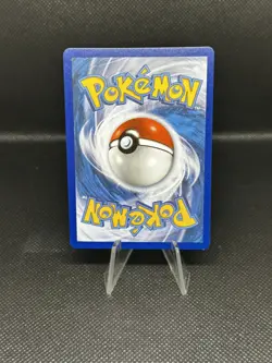 Umbreon Star 17/17 Celebrations: Classic Collection Holo - Image 2