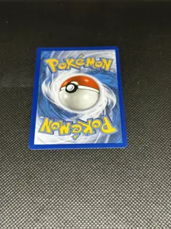Umbreon Star 17/17 Celebrations: Classic Collection Holo - Image 4