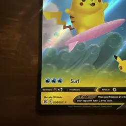 Surfing Pikachu V 008/025 - Pokemon TCG Celebrations (2021) - LP- HOLO - Image 5