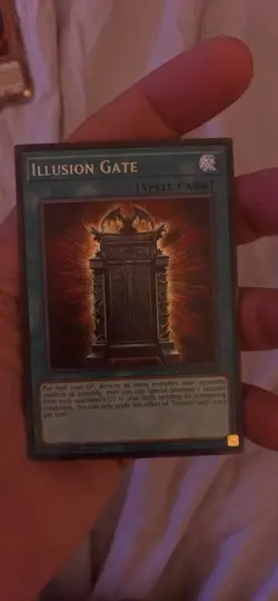 Konami Illusion Gate Spell Card 1st Edition Holo MZMU-EN023 Yu-Gi-Oh! - Image 1
