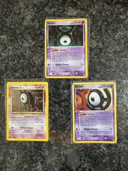 Lot of 3 Unown Neo Discovery Pokemon Card TCG - Image 1
